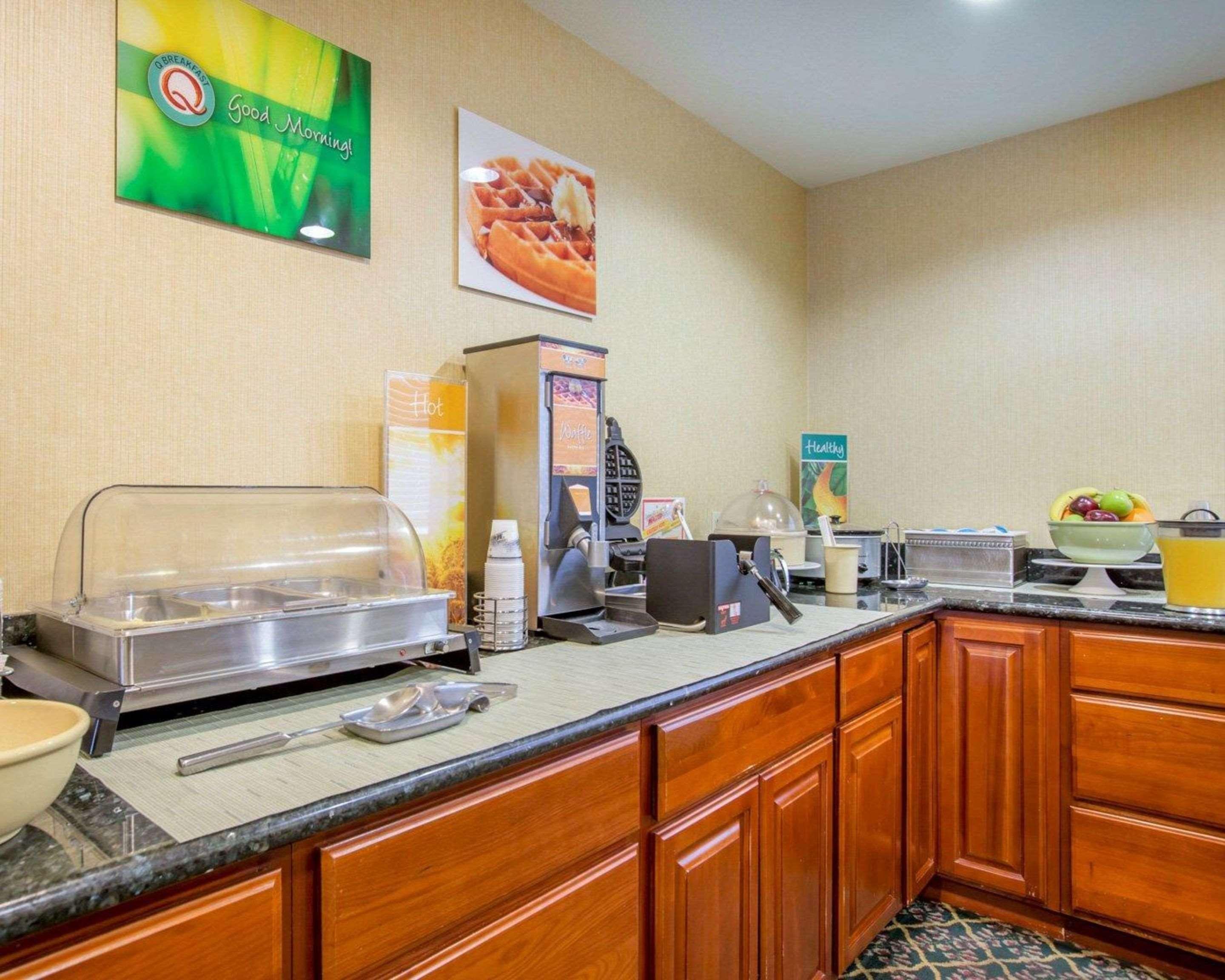 Quality Inn & Suites Weed Eksteriør bilde
